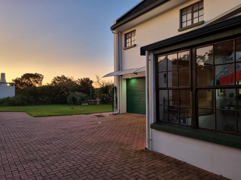 15 Bedroom Property for Sale in Aalwyndal Western Cape